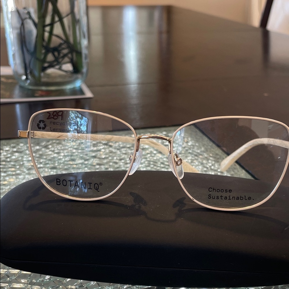 Gold Women's Glasses